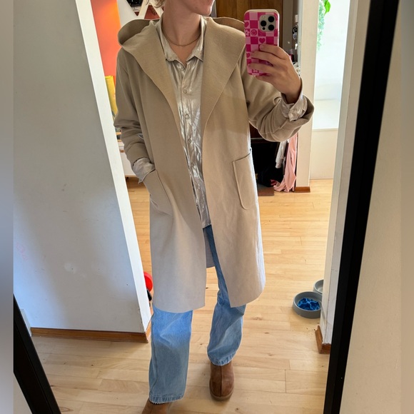 Felt long trench coat in beige perfect and on trend  for fall - Picture 10 of 11